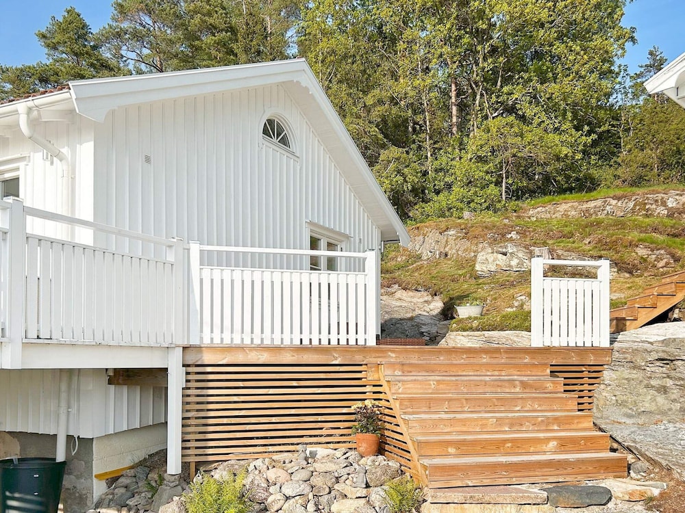 7 Person Holiday Home in Ljungskile-by Traum view 3