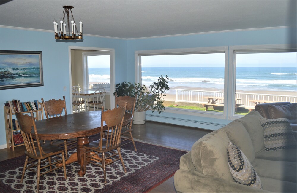On the Beachfront Vacation Rentals