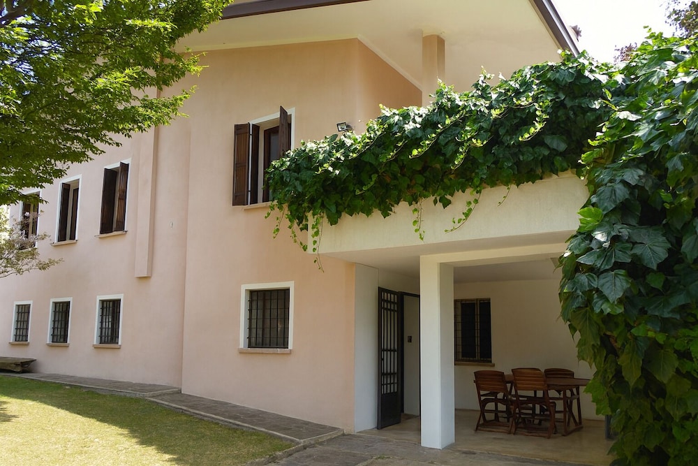 Villa Rosa Apartment