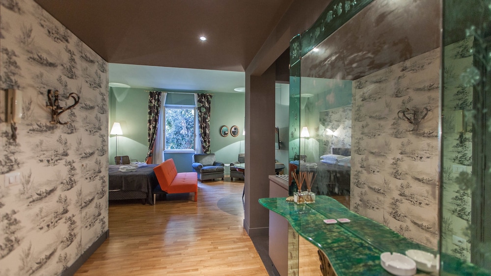 Rental in Rome Suite Spanish