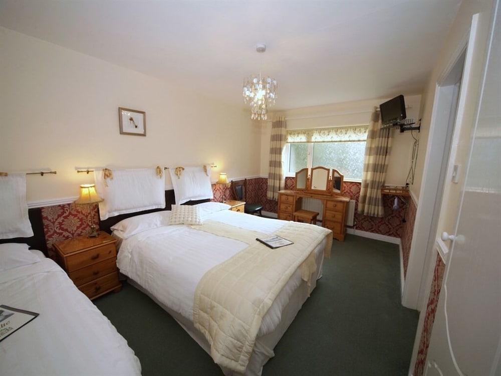 Launard House