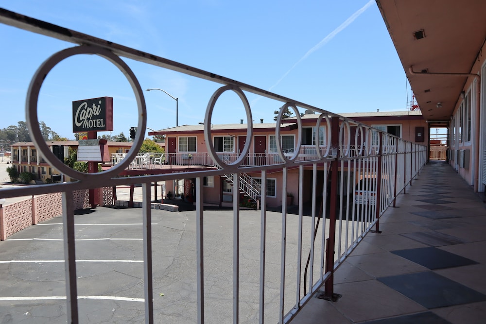 Capri Motel
