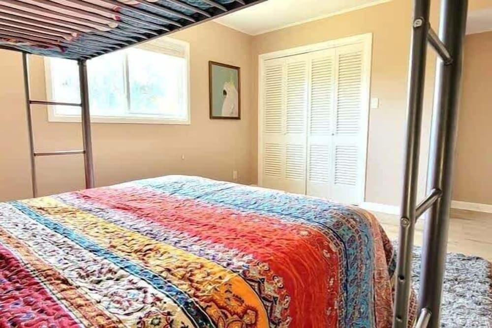 Madre Azul Bay House 3 Bedroom Home