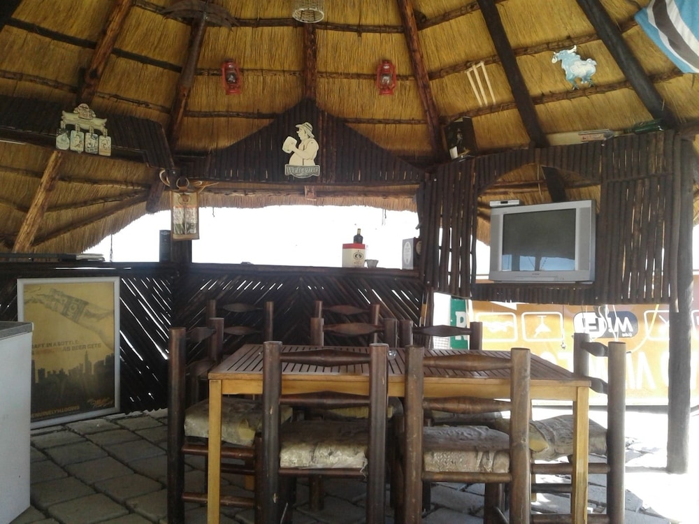 Road View Lodge