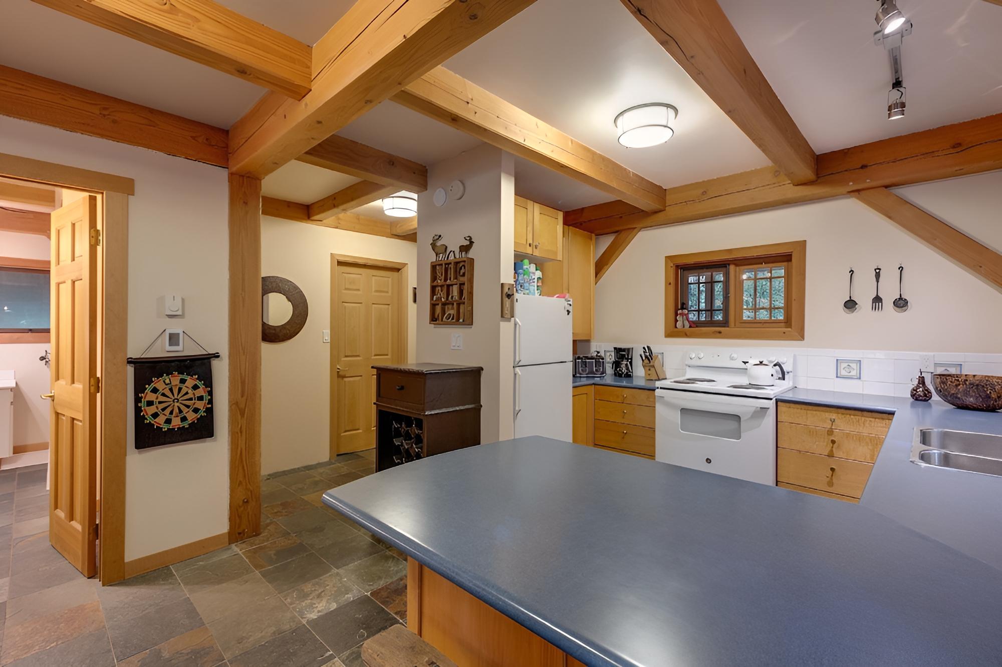 45SL - Hot Tub - Pets Ok - Wi-Fi - Sleeps 8 view 2
