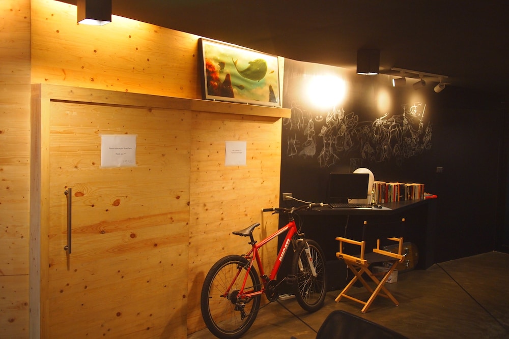C40Winks Hostel