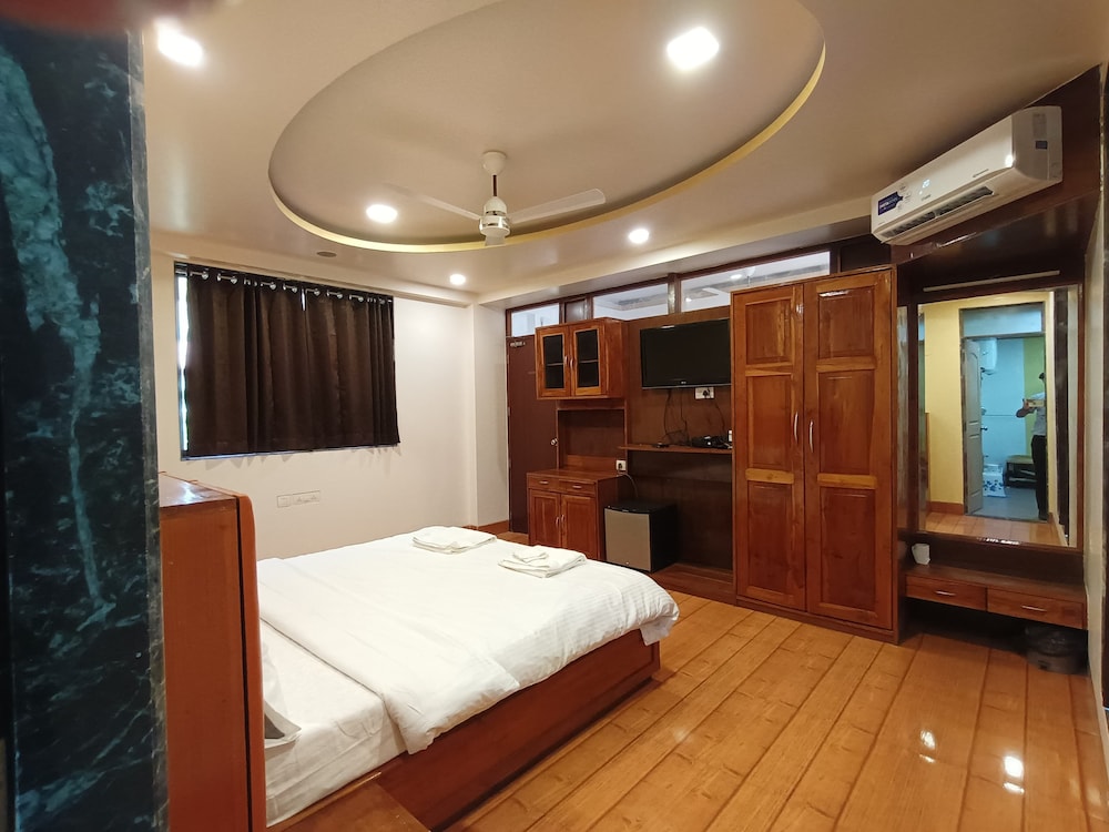 Kuber's Residency