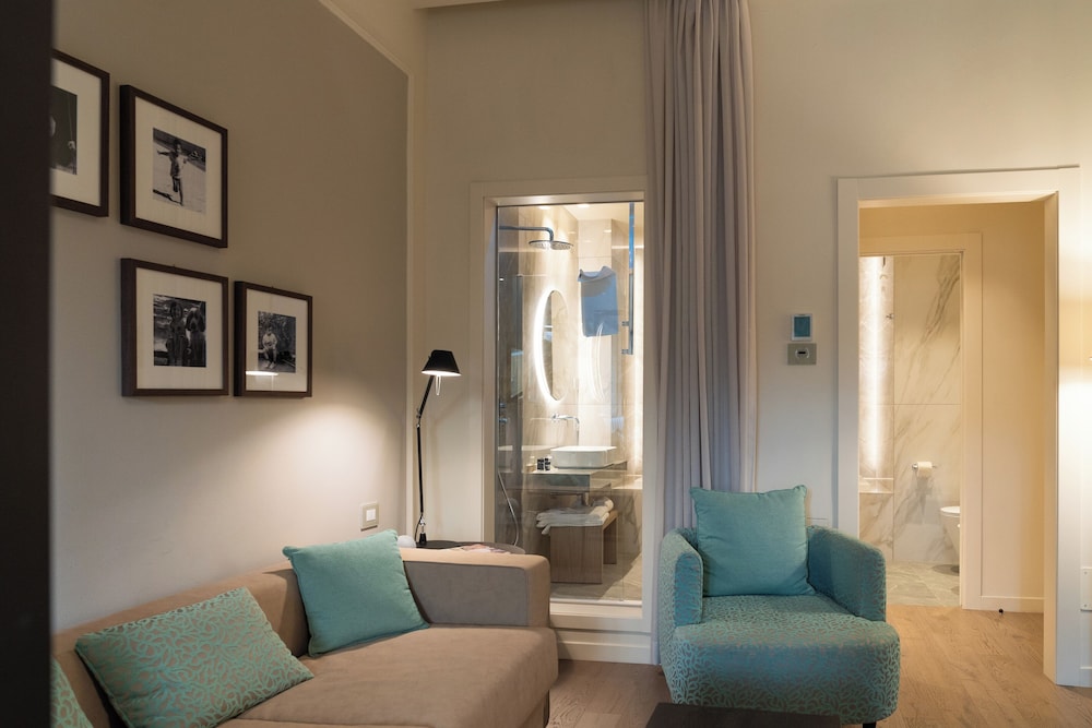 Anna Teresa Luxury