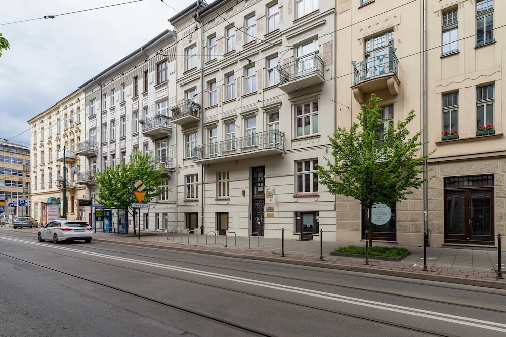Apartment Rakowicka 6 Cracow by Renters