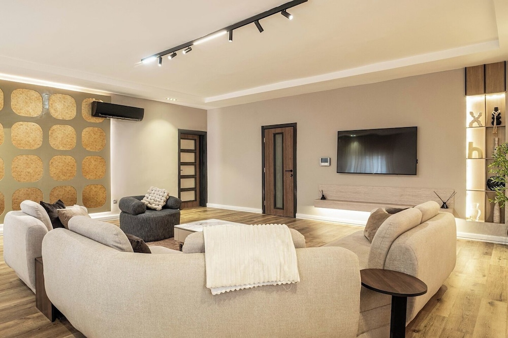 Rebaze Apartment