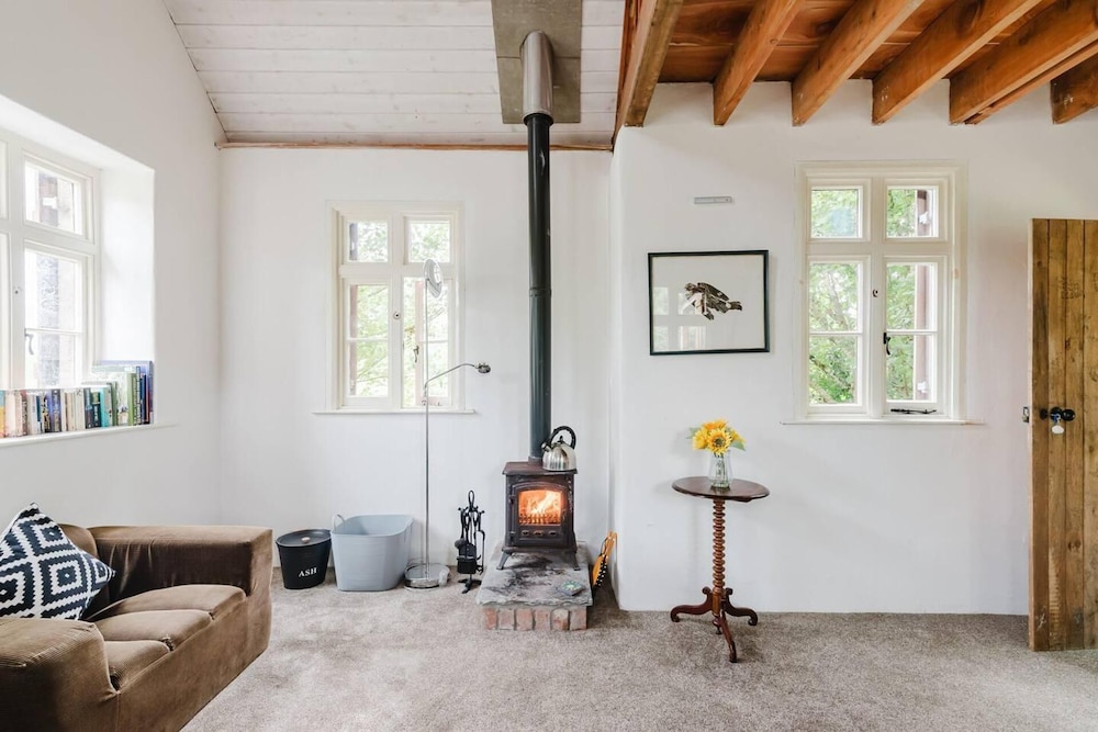 Beautiful Riverside Lodge in Newbridge on Wye view 5