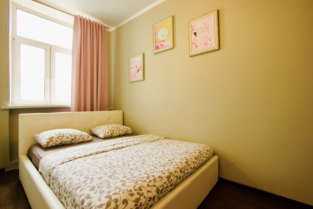 LUXKV Apartment on Prechistenka 17