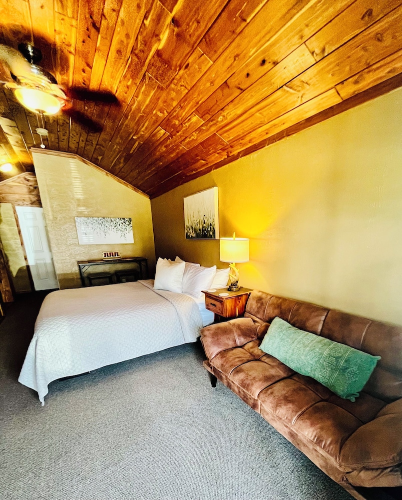 Bear Inn Retreat
