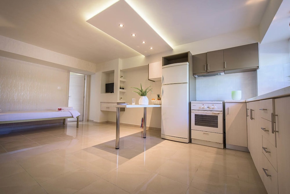 Alba Boutique Apartments view 3