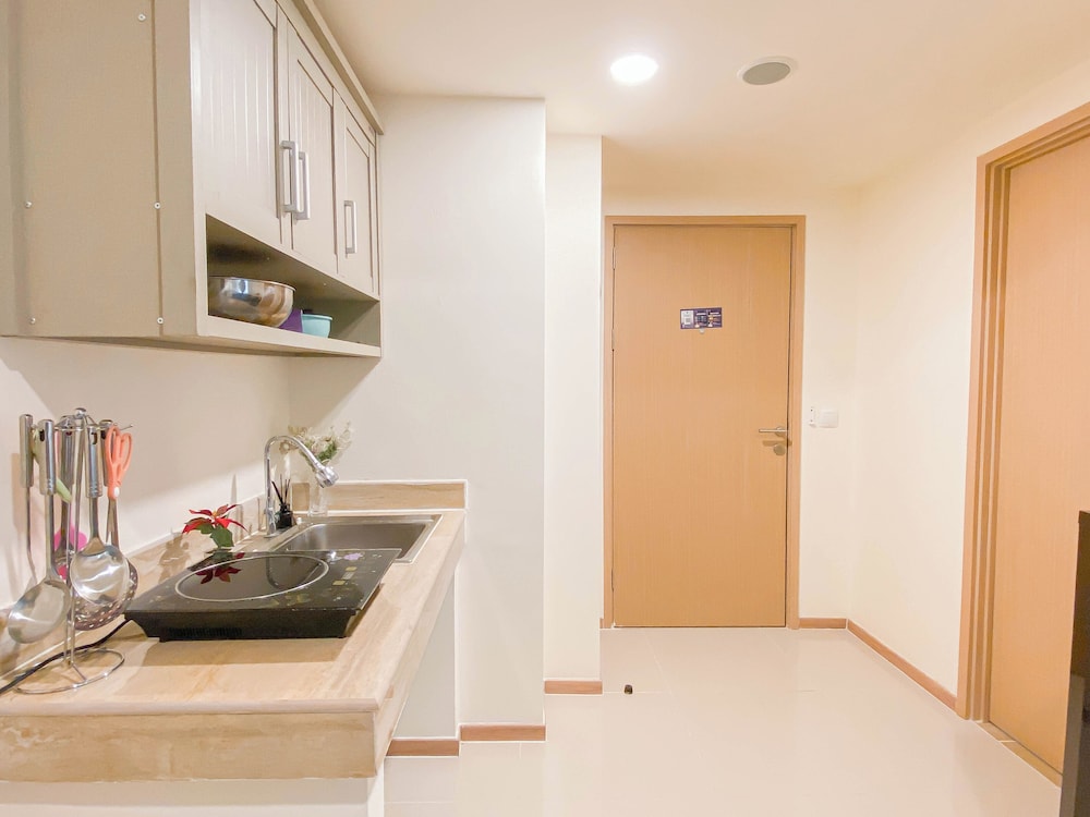 Calm Comfortable 2Br At Meikarta Apartment