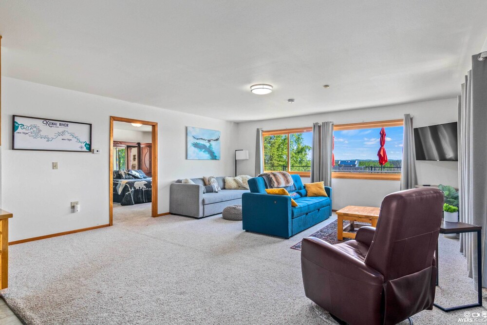 On-site Kenai River Fishing: Soldotna Apartment!