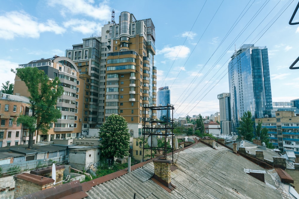 Alma Apartments