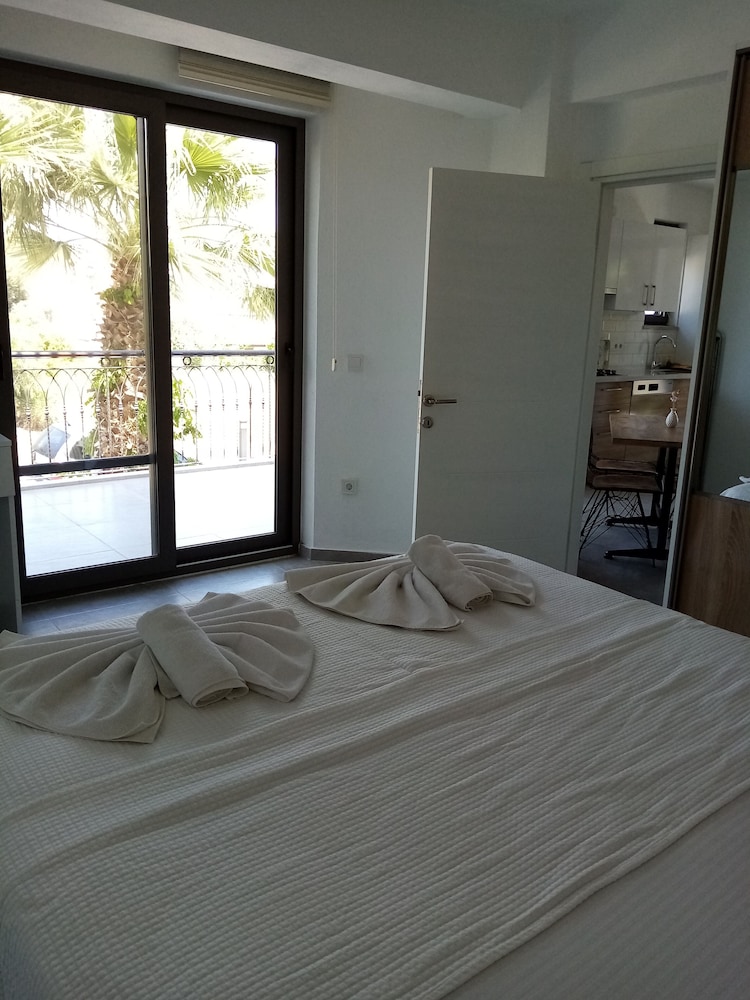Datça Zeytinevleri Apart