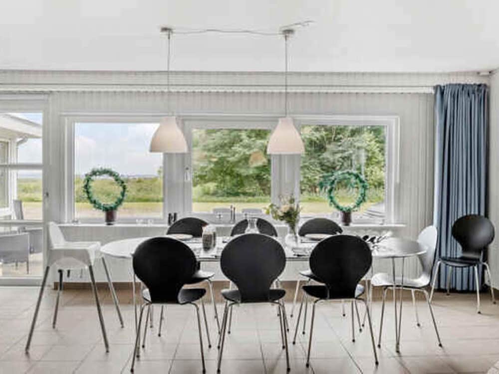 5 Star Holiday Home in Veslos