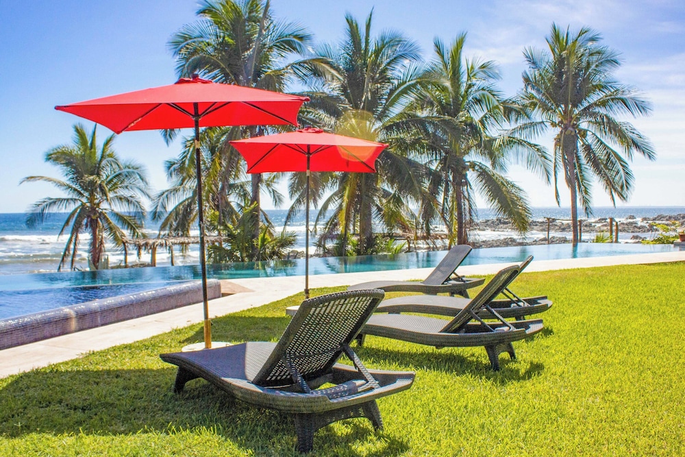 Casa Irekua Luxury beachfront retreat