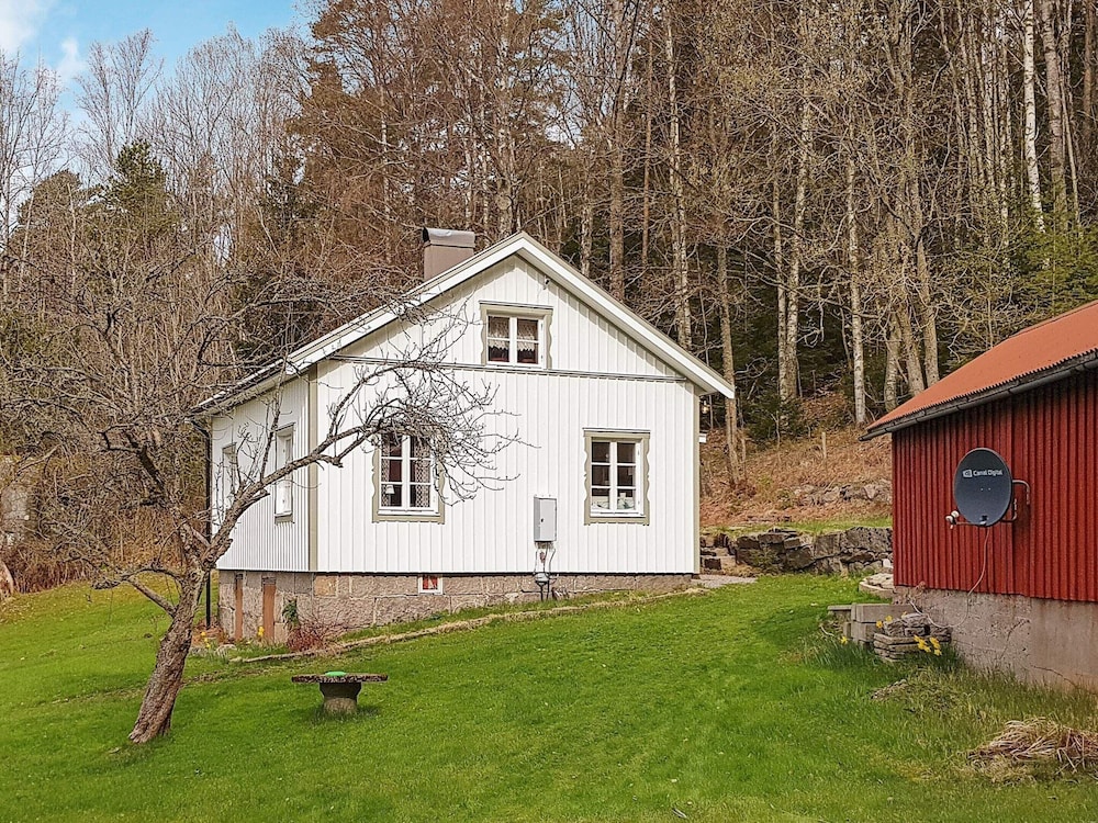 6 Person Holiday Home in Stromstad view 4
