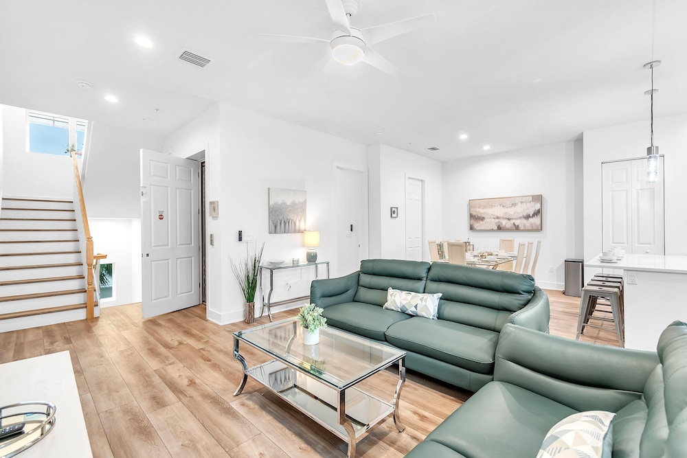 Azul Townhomes A1