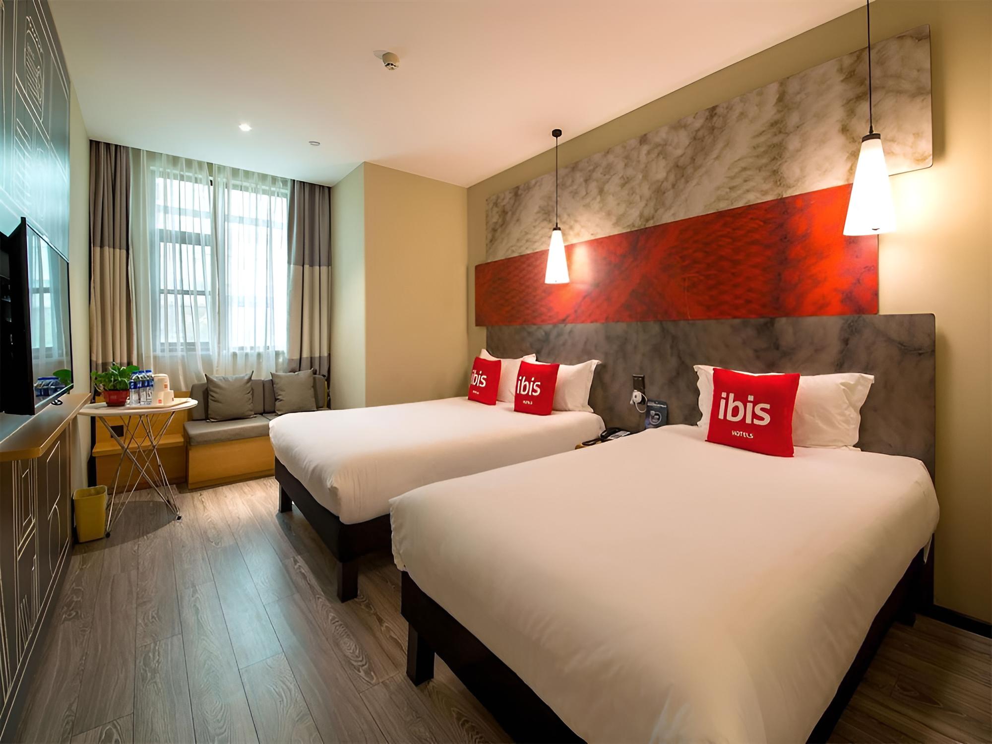 ibis Lanzhou Wuquan Square