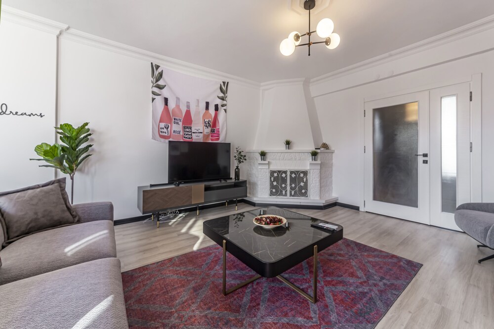 Melissa's Suites