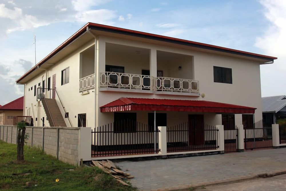 Arcton Apartments