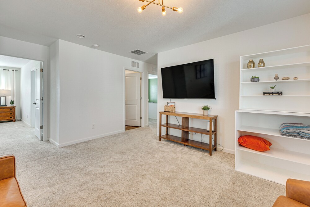 Bright Colorado Springs Home, 10 Mi to Dtwn!