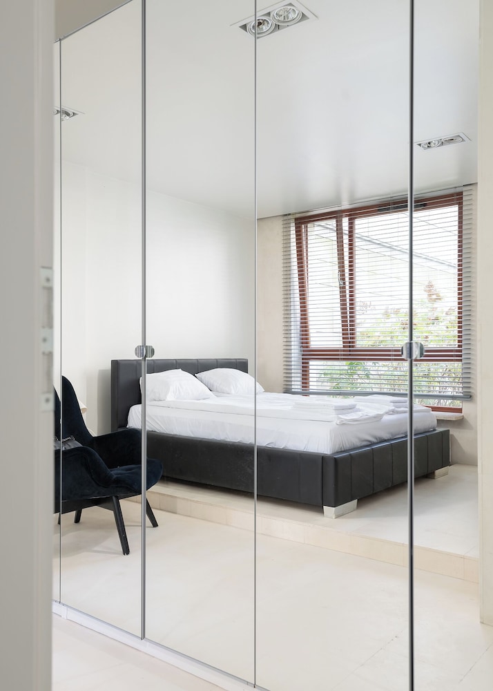 RentPlanet - Apartament Obrzeżna view 2
