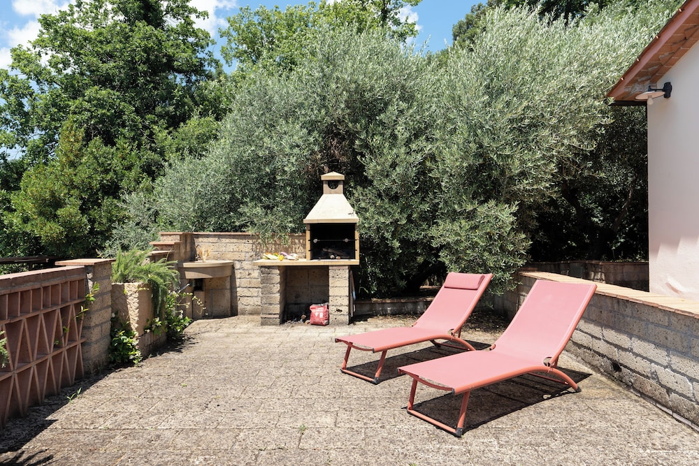 Villa Riparbella view 3