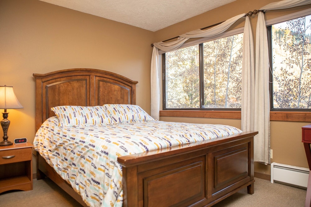Flying Dutchman, Keystone Ski Resort Gulch & Soda Springs - Keystone Ski Resort CO Condos