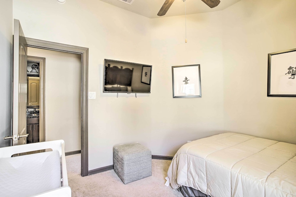 Family-friendly Spring Townhouse w/ Backyard!