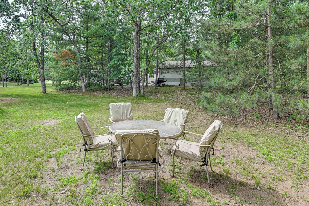 < 5 Mi to 5 Golf Courses: Home in Lake Arrowhead