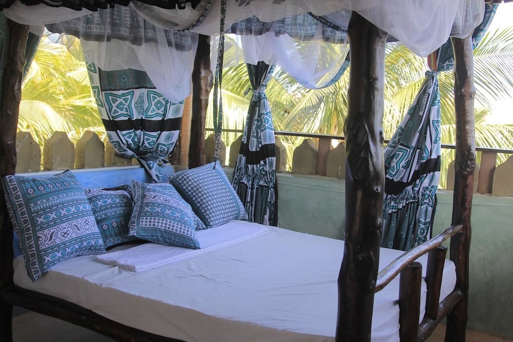 Tulia House - Hostel view 5