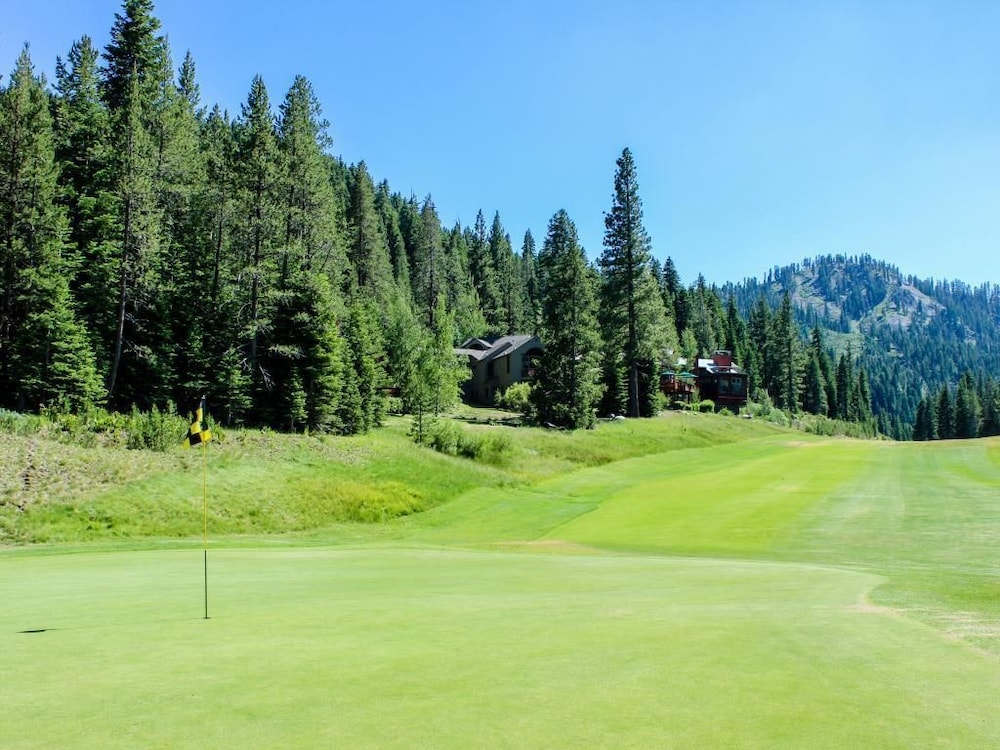 Lake Tahoe Vacations - Resort at Squaw Creek 345 and 347 - Property Image 11