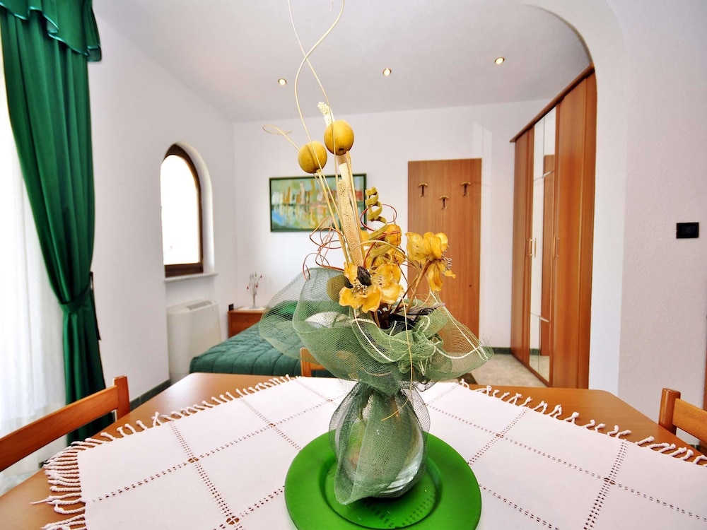 Apartments Alenka Rovinj view 3