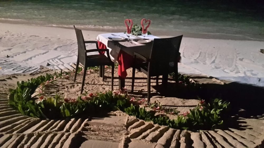 Hudhu Raakani Lodge