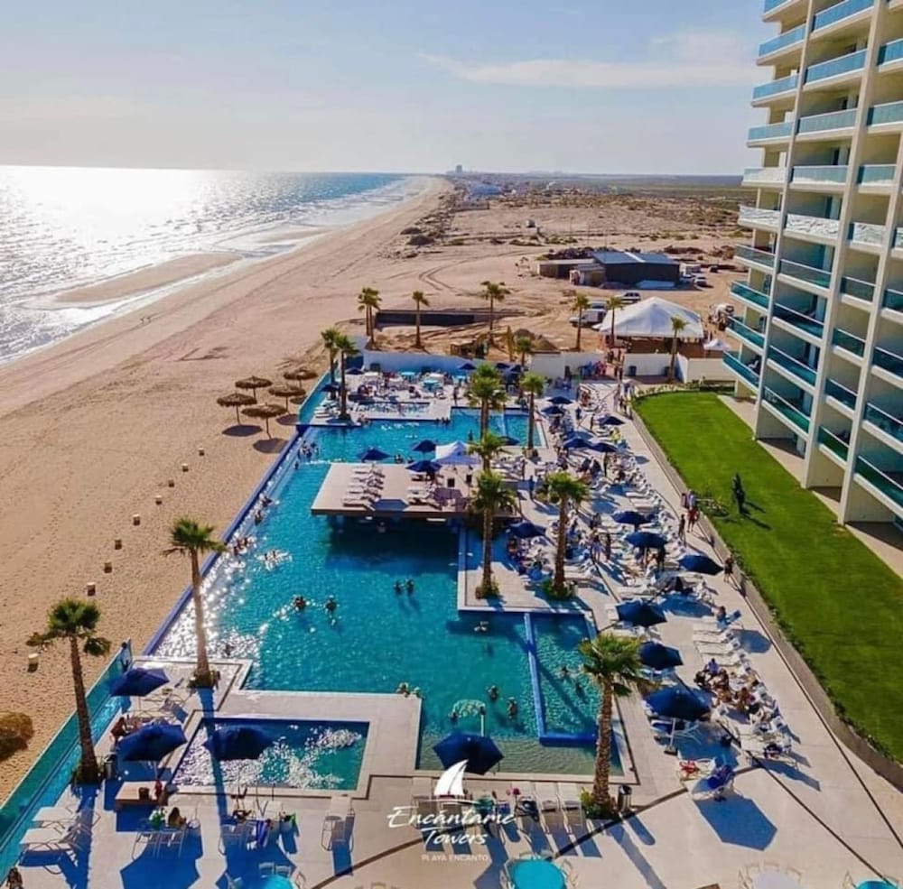 Ultimate Beach Escape 2-bedroom in Puerto Penasco