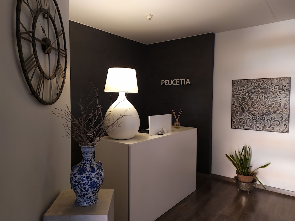RELAIS PEUCETIA