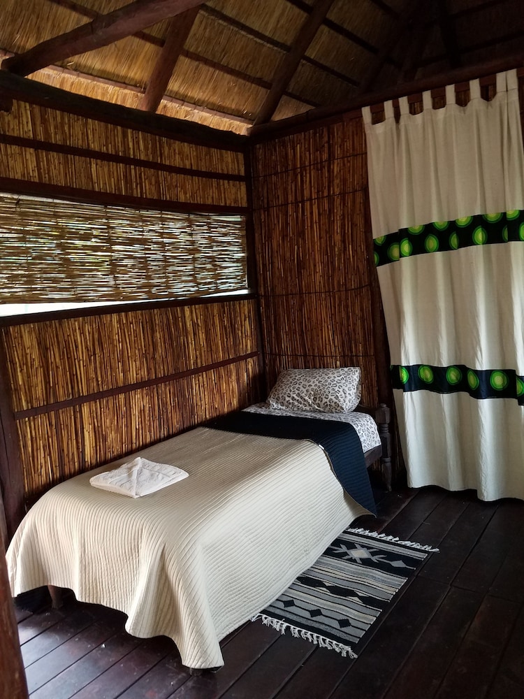 Kavumbu Camp