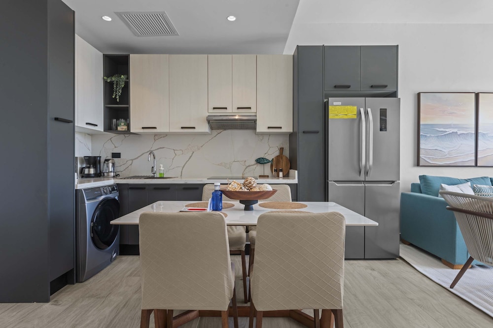 NOK Modern 2BR at The Towers by Vistacana