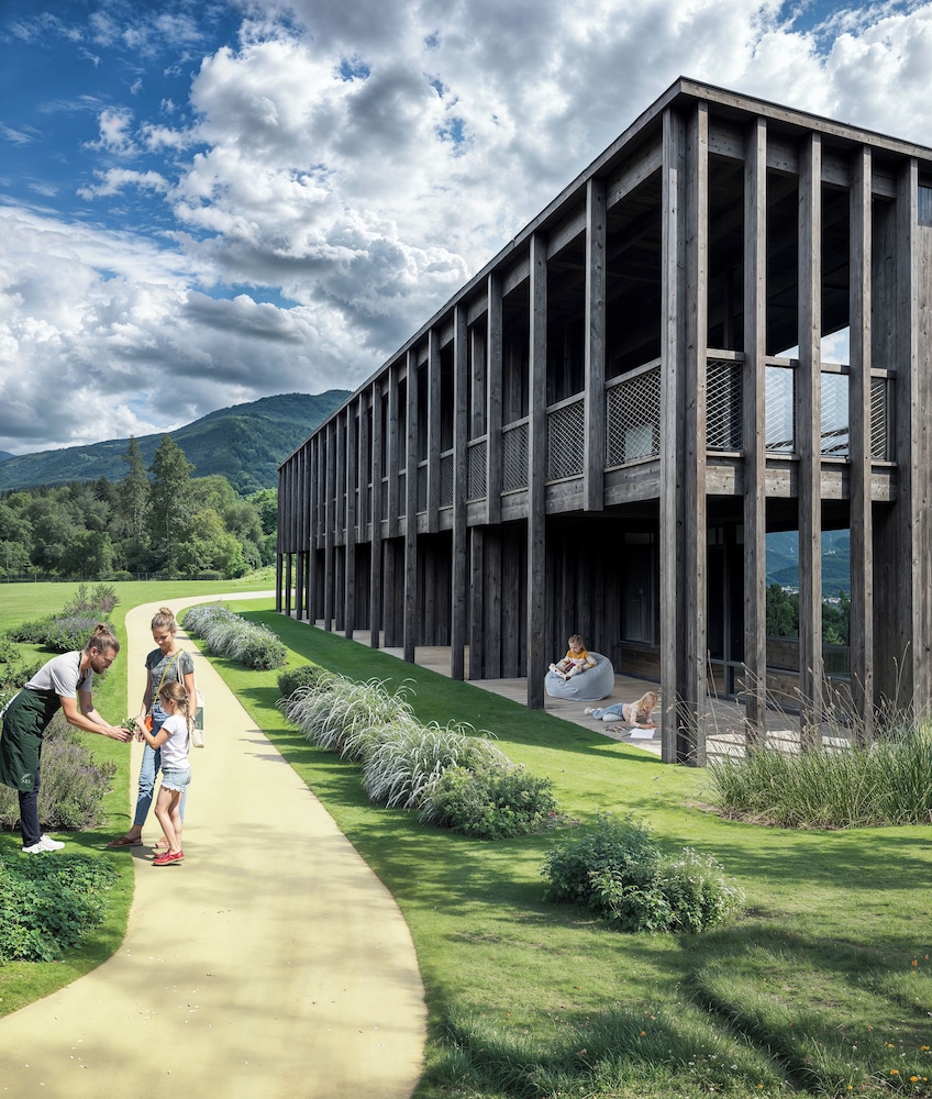 AKI Family Resort PLOSE