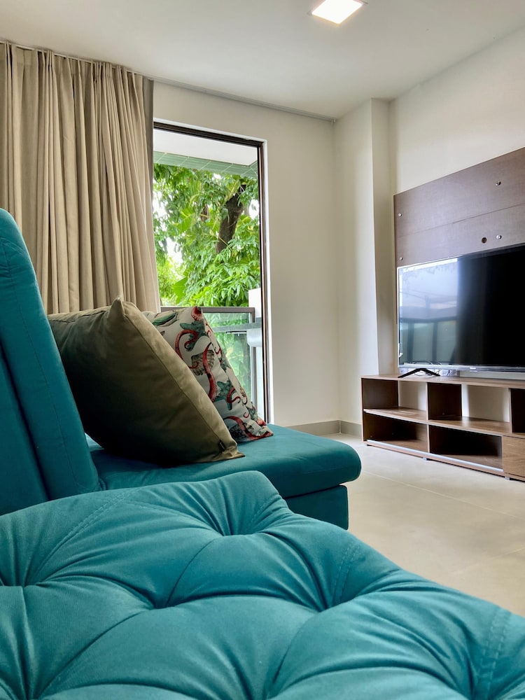 Flat a 120 metros das Piscinas Naturais