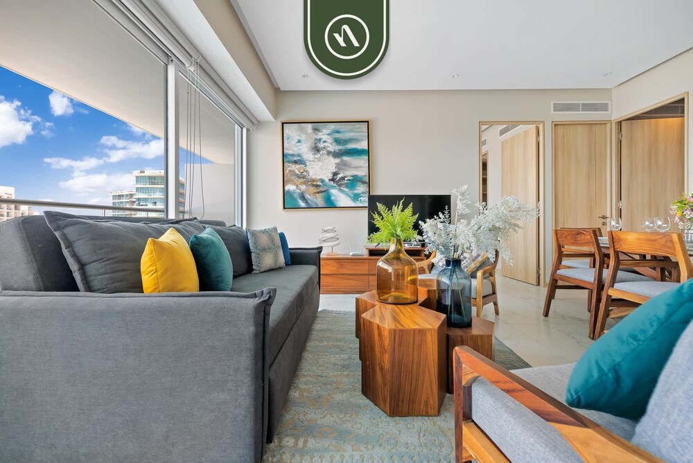 New 2BR APT - Beach Access - Pool - GYM - Jacuzzi