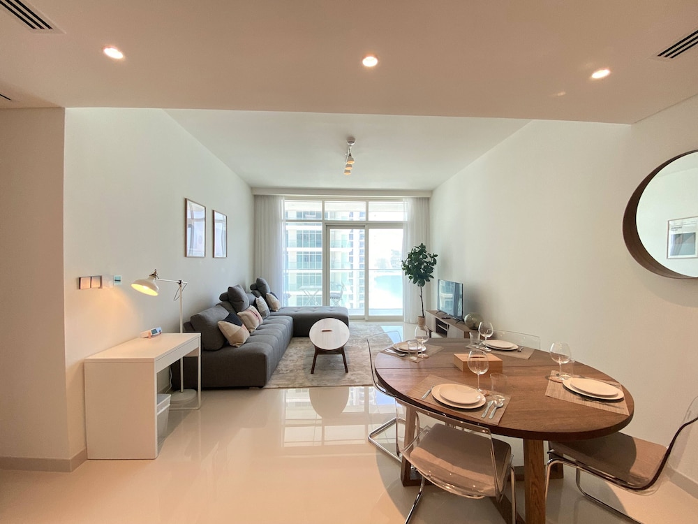 Lux BnB I Sun Rise Bay Tower I Ocean View