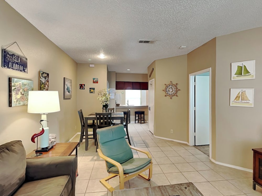 The Lazy Turtle by Silver Sands Vacation Rentals