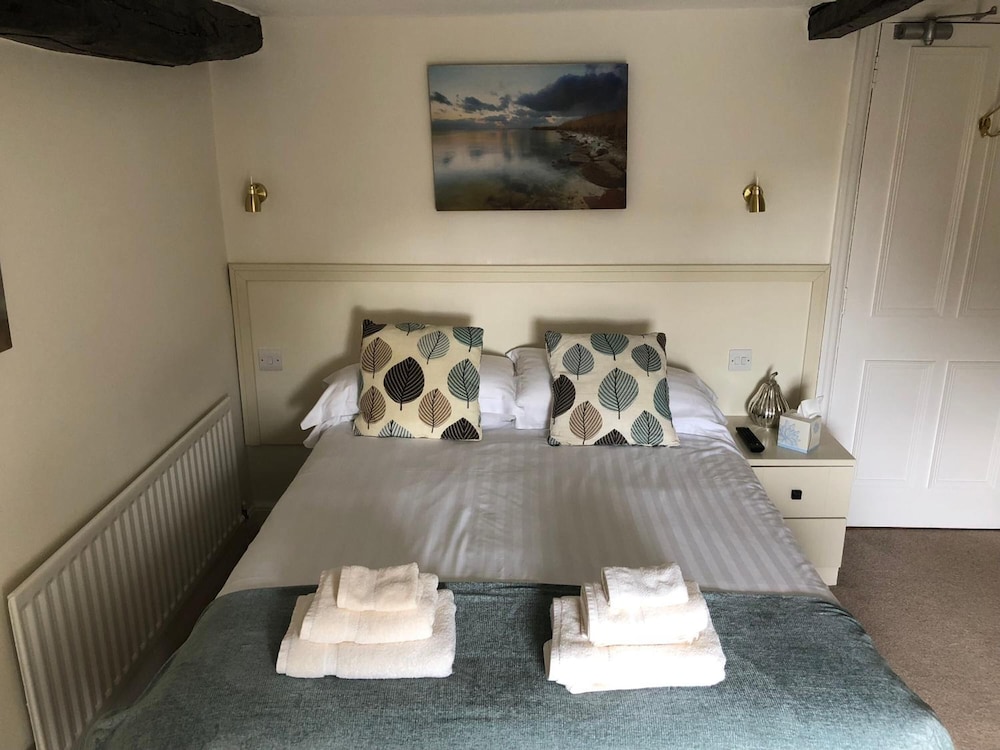 The Black Swan Inn