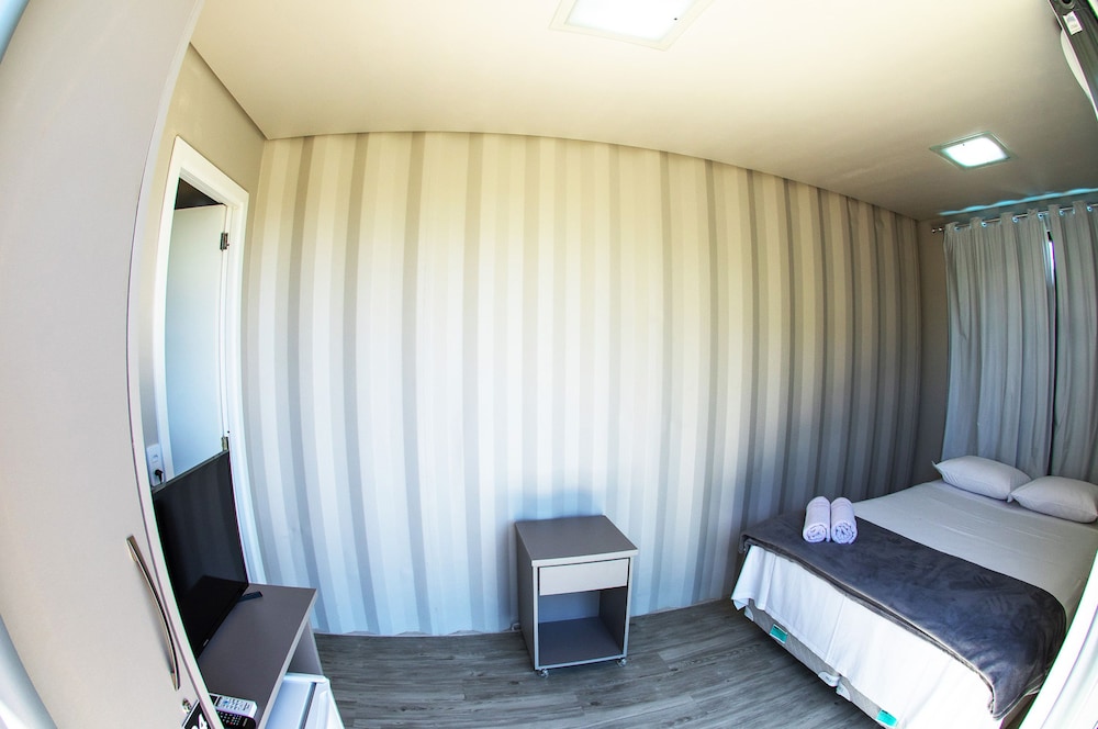 Innbox - Praia Do Rosa - Hostel